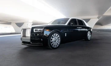 rent-rolls-royce-phantom-dubai--scaled